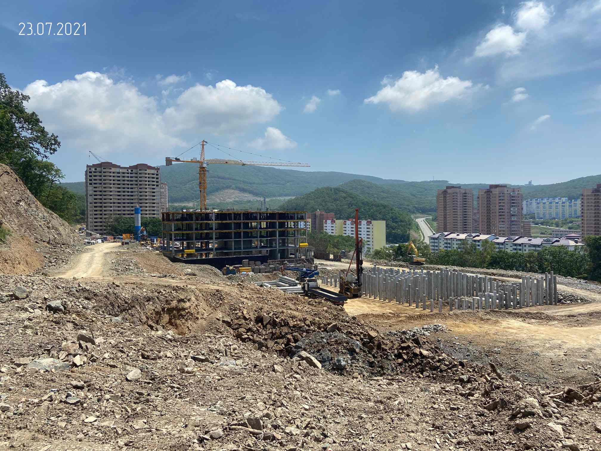 Жилой комплекс Восточный луч 1 очередь, Июль, 2021, фото №2